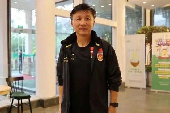 奥斯卡名利场派对众星云集 海瑟薇遭男配恶搞 2014-03-04 美国当地时间3月2日，第86届奥斯卡颁奖典礼在好莱坞杜比剧院举行。