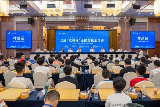 2024年9月，方大同曾向歌迷透露自己因为生病所以一直处在闭关状态，并表示自己在康复的道路上，希望歌迷安心。