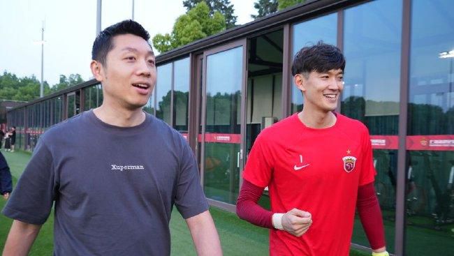 ”谈及是否有望在电视剧版中再度出演这个角色，奥德曼认为这不太可能，“我敢打赌，他们会找一整套新演员。