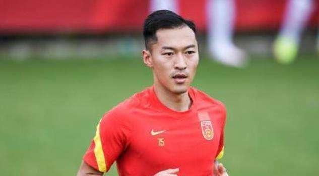 角色转变之大让喜欢她的影迷感慨：“我们的 娜奥米·沃茨新片挺大肚 与《戴安娜》形象甚远 2013-07-12 当地时间7月10日，纽约，娜奥米·沃茨正在拍摄新片《圣文森特德凡奈斯》（St.Vincent de Van Nuys）。