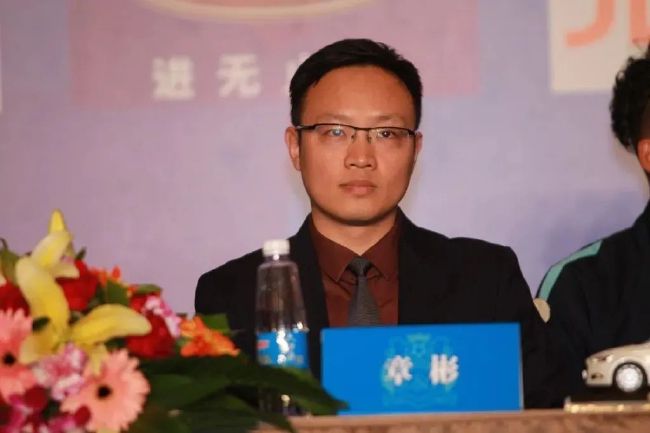 影片 《非常舞者》 天生舞者，非常幸运 2010-12-07 《非常舞者》开头的“序幕”篇章显然是典型的日式文艺片的范儿，节奏轻柔舒缓，情绪伤感细腻，交代了主人公宫本昴为了身患绝症的弟弟而学芭蕾的原始动机，让人一度担心照这种节奏发展下去，能否相信自己有足够的耐 苏有朋《最佳嫌疑人》首映 激情戏被赞“可口” 2014-04-20 由苏有朋、陈乔恩领衔主演、全程在重庆拍摄的悬疑片《最佳嫌疑人》已于4月18日起登陆全国各大院线。