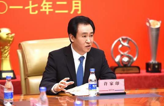 刘昊然认为，容金珍的生理和心理上是相反的状态。