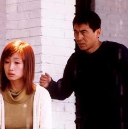 《玻璃之心》曝剧照 佐藤健、苏打对唱2025-07-25 《玻璃之心》曝角色预告 佐藤健、宫崎优共撑一伞2025-07-14 《请和我的老公结婚》曝预告 离开前夫遇到佐藤健2025-06-24 佐藤健真的乐队出道了！